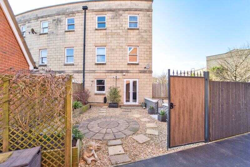 Property photo 6