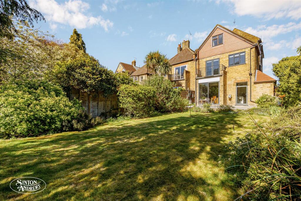Property photo 6